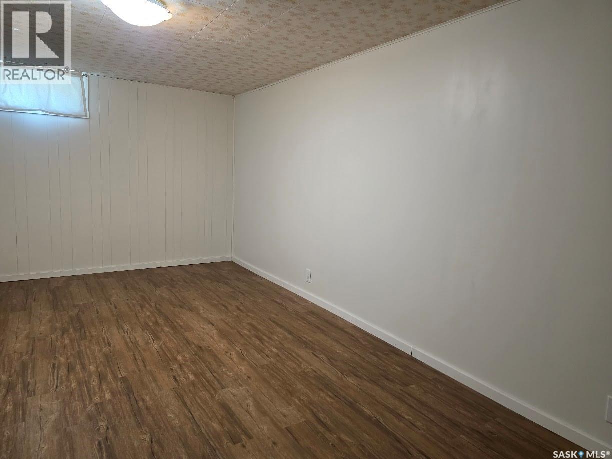 225 Semple Street, Outlook, Saskatchewan  S0L 2N0 - Photo 21 - SK009991