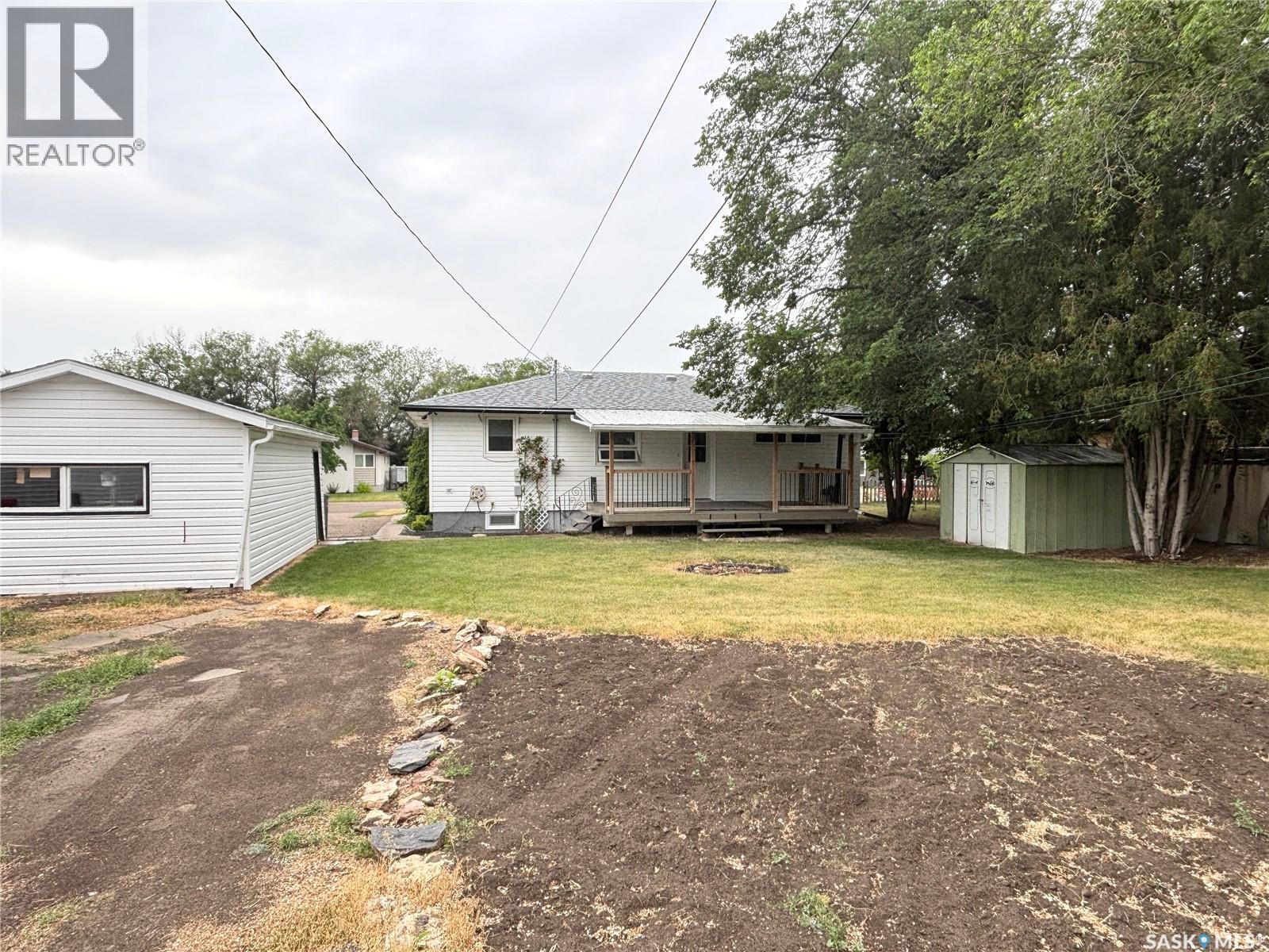 225 Semple Street, Outlook, Saskatchewan  S0L 2N0 - Photo 29 - SK009991