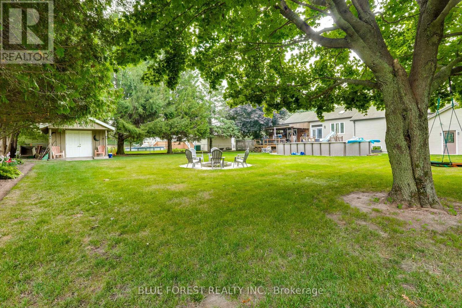 16916 Evelyn Drive, Thames Centre, Ontario  N0M 2P0 - Photo 37 - X12331336