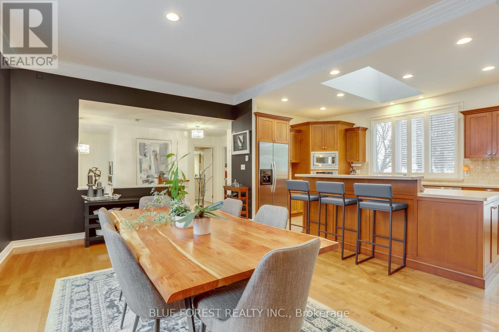 16916 Evelyn Drive, Thames Centre, Ontario  N0M 2P0 - Photo 9 - X12331336