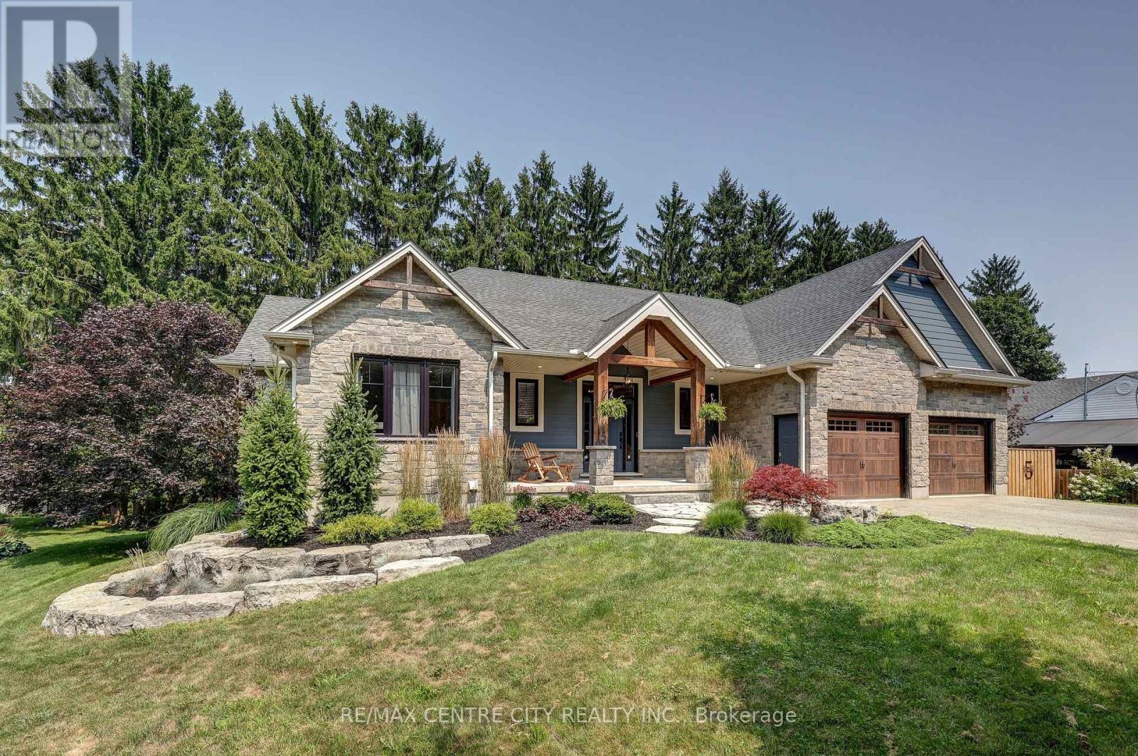4799 Sunset Road, Central Elgin, Ontario  N5L 1J1 - Photo 1 - X12331357