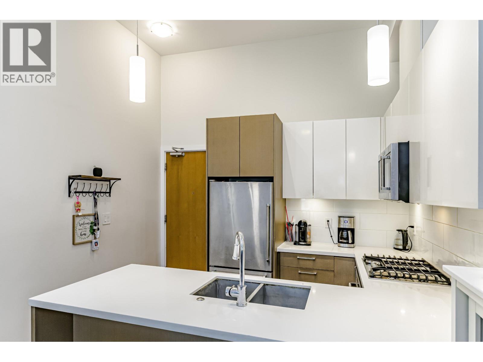 102 28 E Royal Avenue, New Westminster, British Columbia  V3L 0B7 - Photo 14 - R3034381