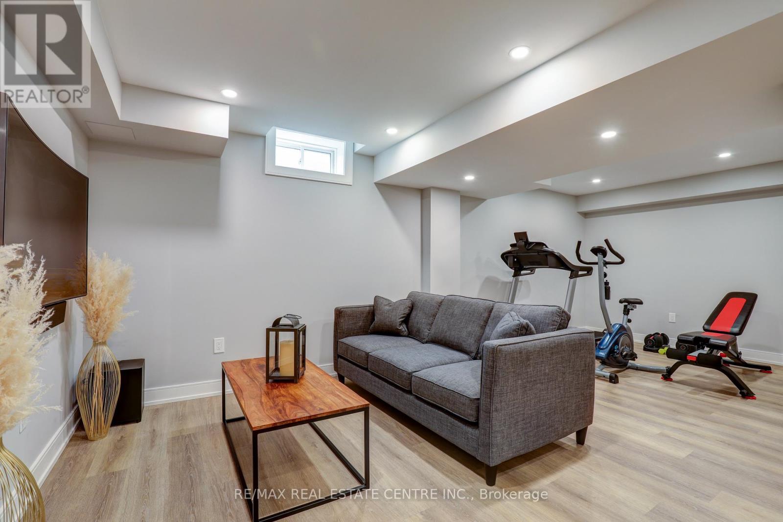 1004 Kingpeak Crescent, Pickering, Ontario  L1X 0H3 - Photo 27 - E12331268