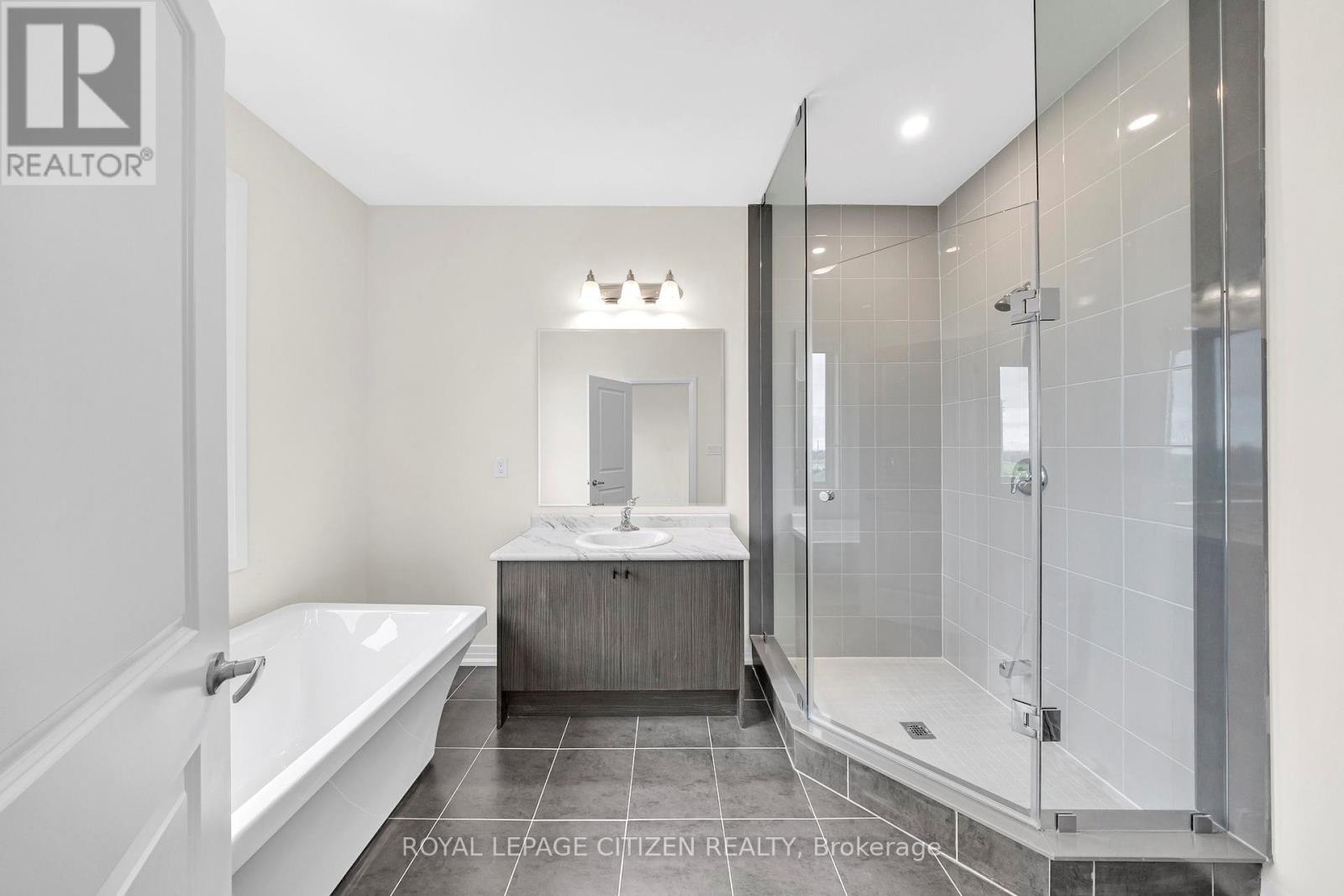 1111 Zircon Manor, Pickering, Ontario  L1X 0P7 - Photo 28 - E12331308