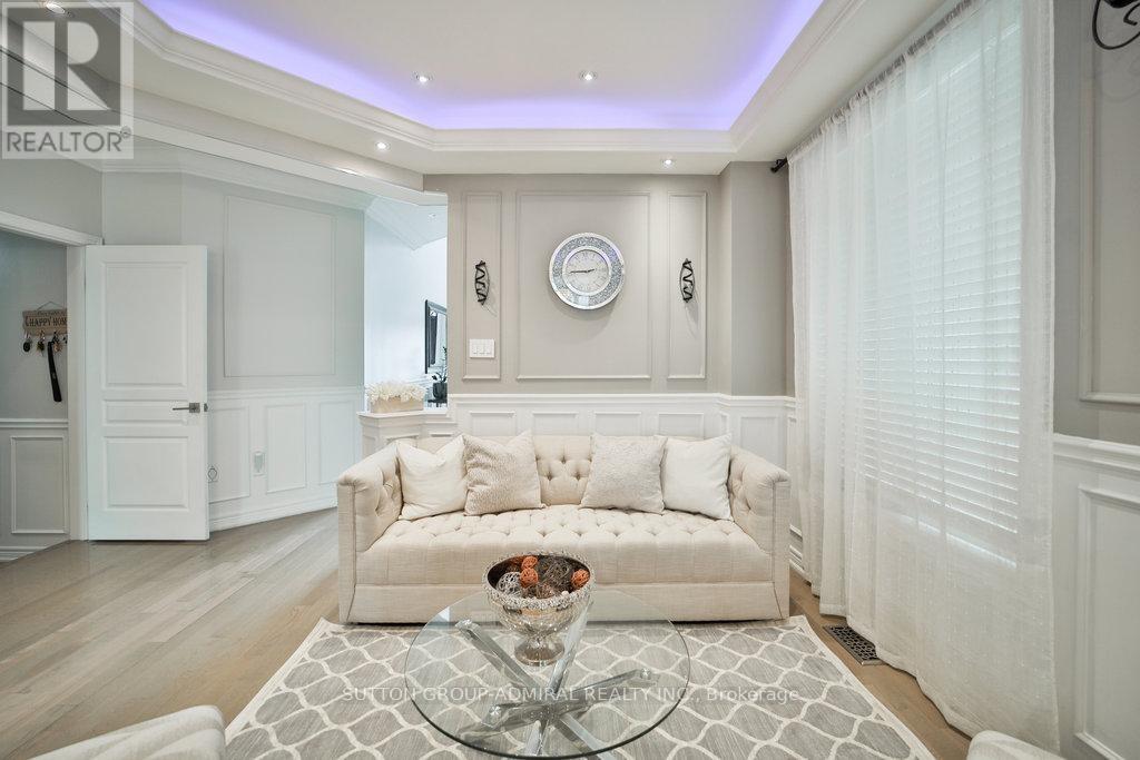 Property at 15 JOCADA COURT image 4