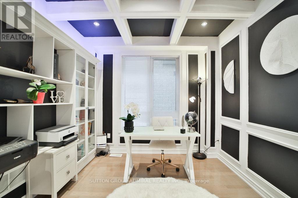 Property at 15 JOCADA COURT image 5