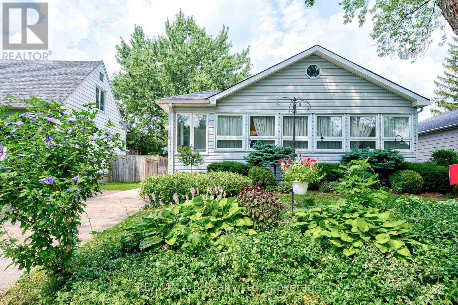 58 Normandy Drive, Stratford, Ontario  N5A 6A5 - Photo 1 - X12331363