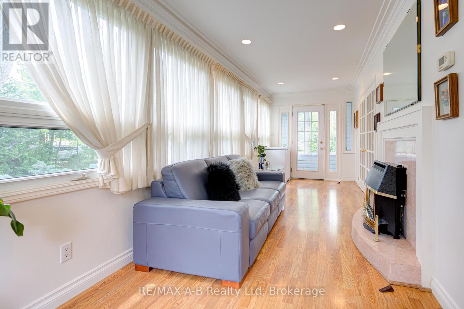 58 Normandy Drive, Stratford, Ontario  N5A 6A5 - Photo 10 - X12331363