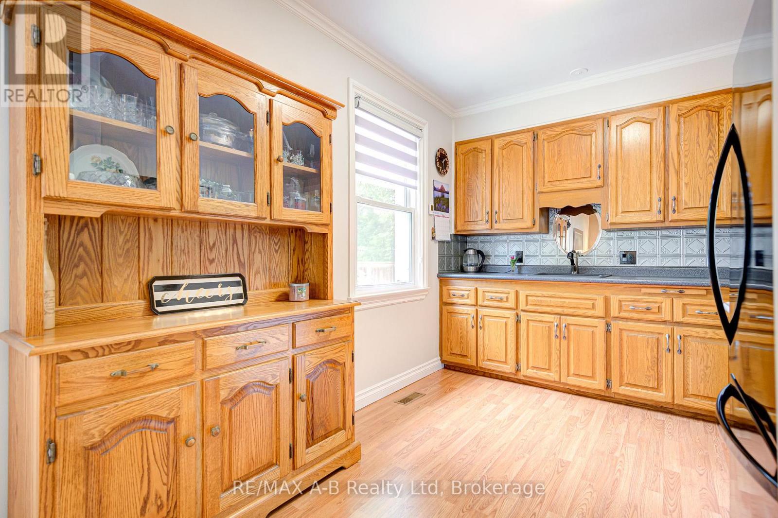 58 Normandy Drive, Stratford, Ontario  N5A 6A5 - Photo 19 - X12331363