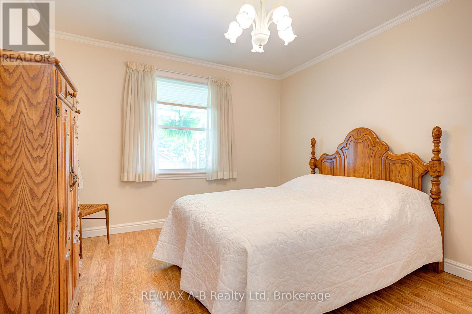 58 Normandy Drive, Stratford, Ontario  N5A 6A5 - Photo 22 - X12331363
