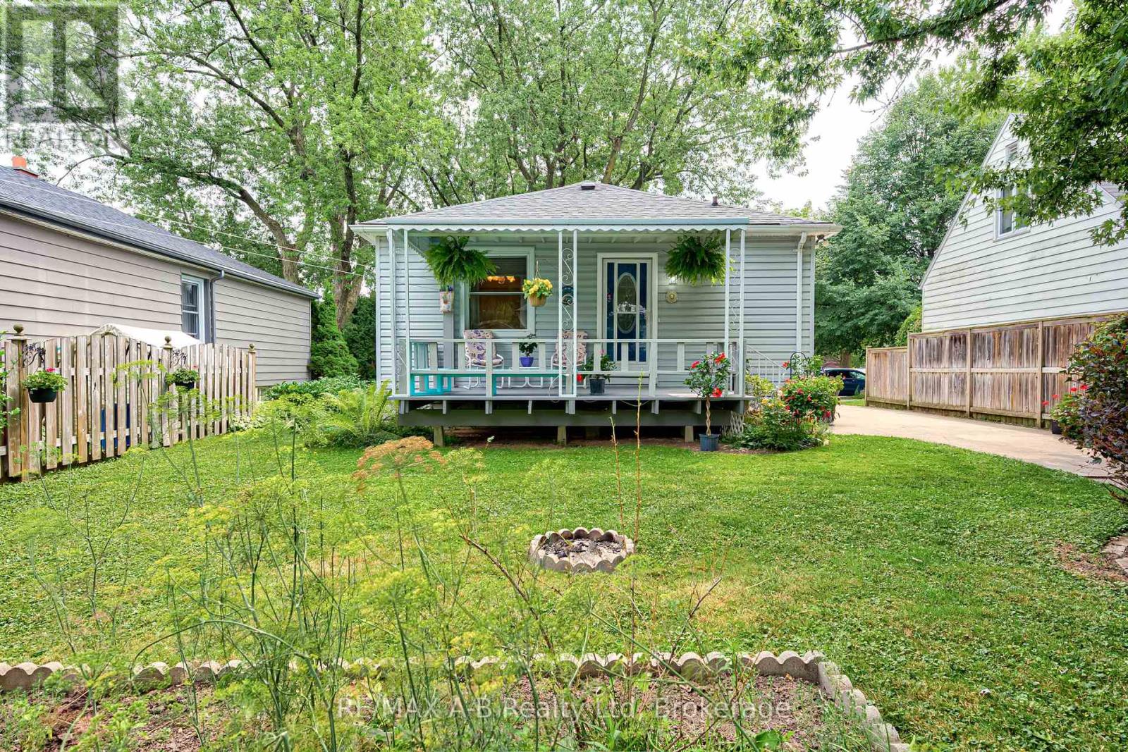 58 Normandy Drive, Stratford, Ontario  N5A 6A5 - Photo 37 - X12331363