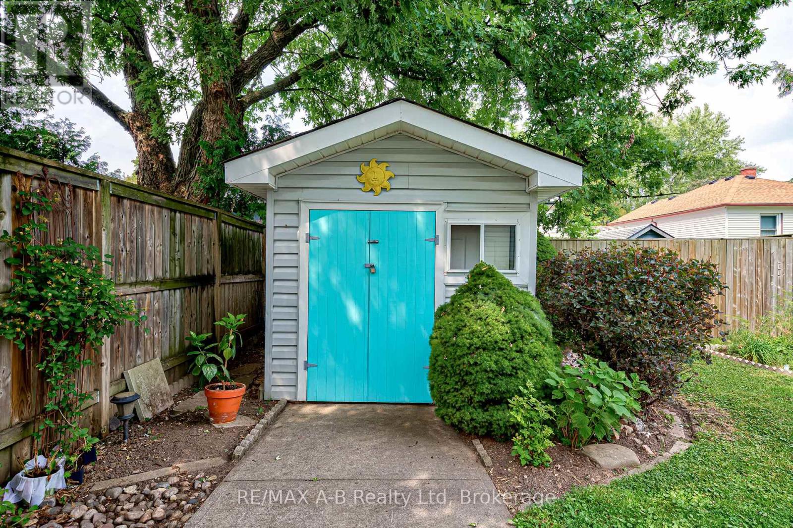 58 Normandy Drive, Stratford, Ontario  N5A 6A5 - Photo 42 - X12331363