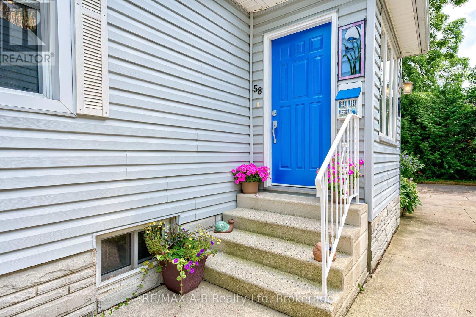 58 Normandy Drive, Stratford, Ontario  N5A 6A5 - Photo 6 - X12331363