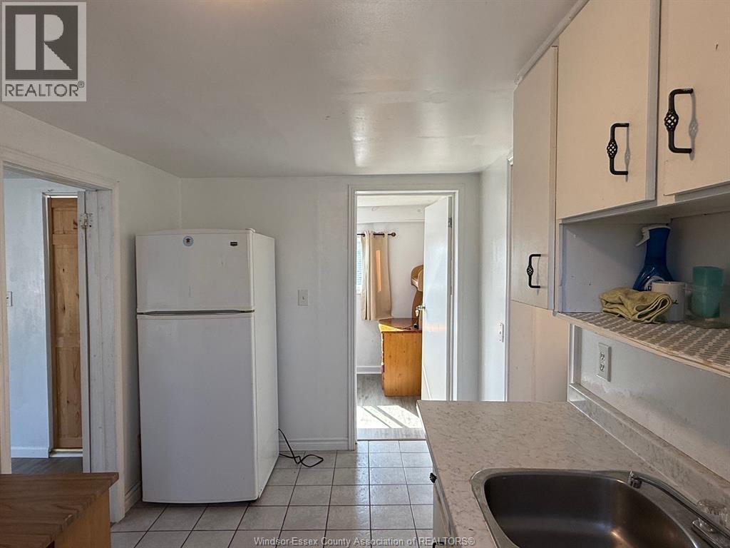 966 Bruce Avenue, Windsor, Ontario  N9A 4X7 - Photo 11 - 25020032