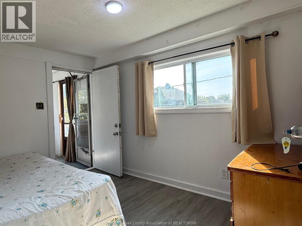 966 Bruce Avenue, Windsor, Ontario  N9A 4X7 - Photo 12 - 25020032