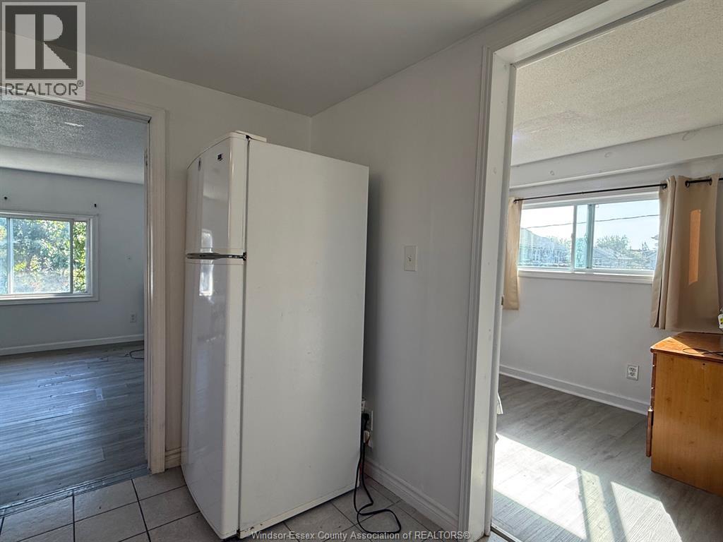 966 Bruce Avenue, Windsor, Ontario  N9A 4X7 - Photo 13 - 25020032