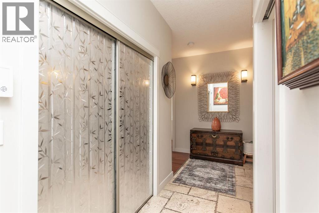 Property at 131 Isherwood Close image 3