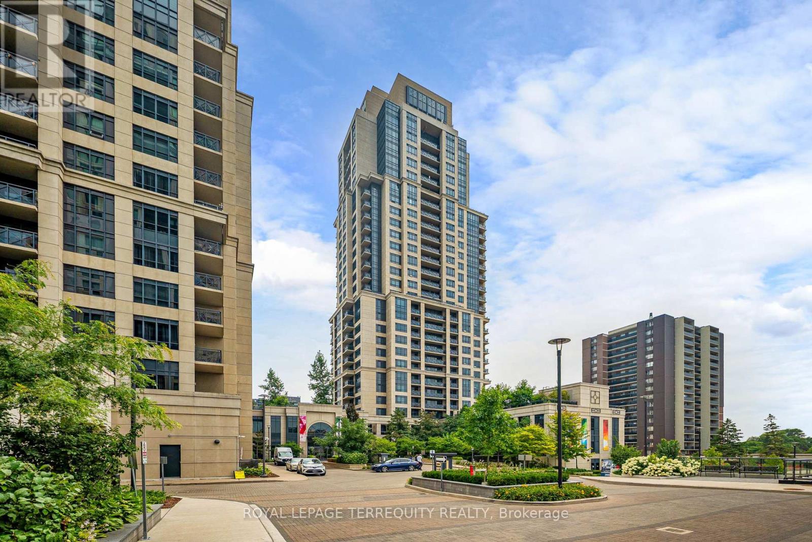 529 - 2 EVA ROAD, Toronto, Ontario