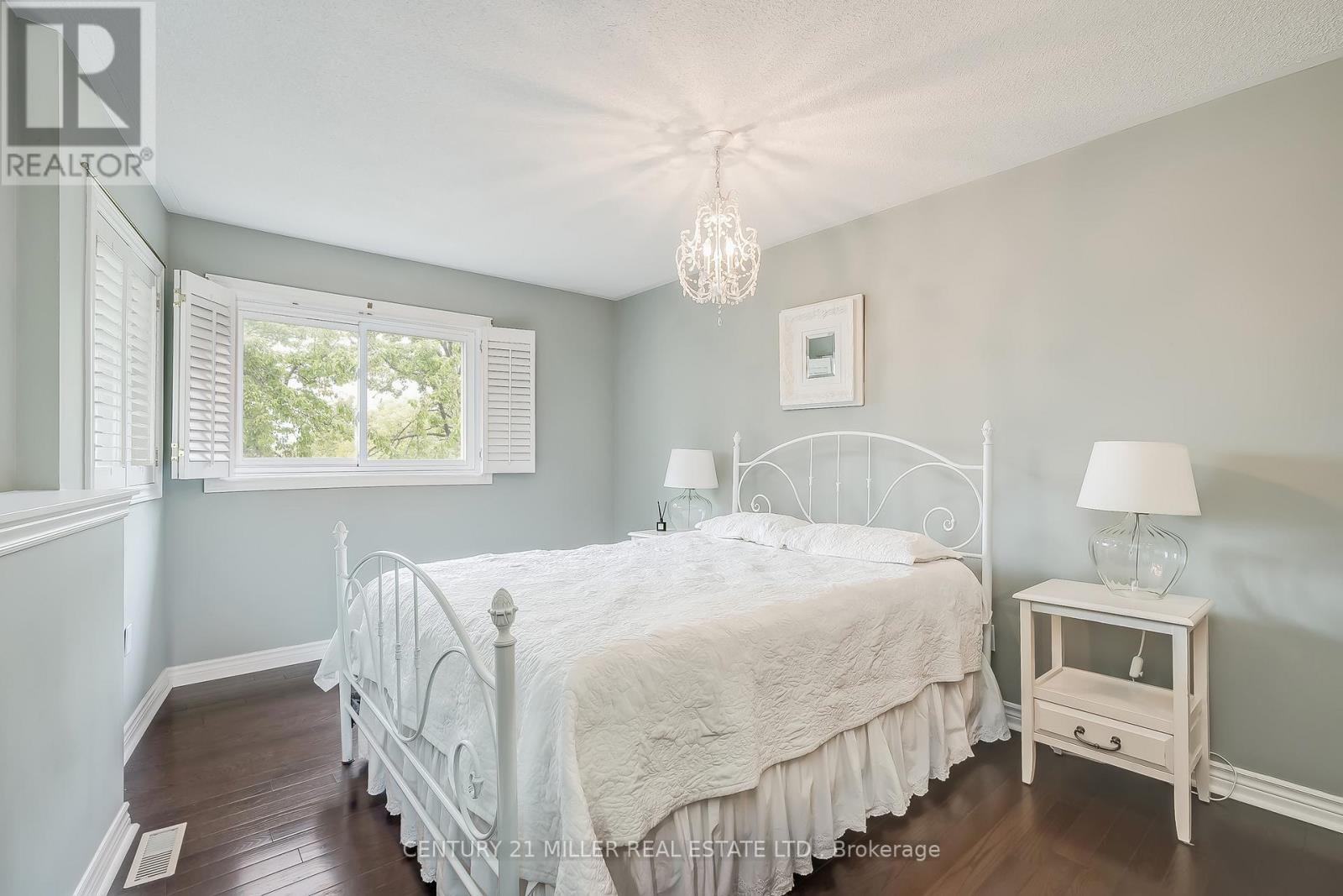 87 - 1240 Westview Terrace, Oakville, Ontario  L6M 3M4 - Photo 11 - W12331313