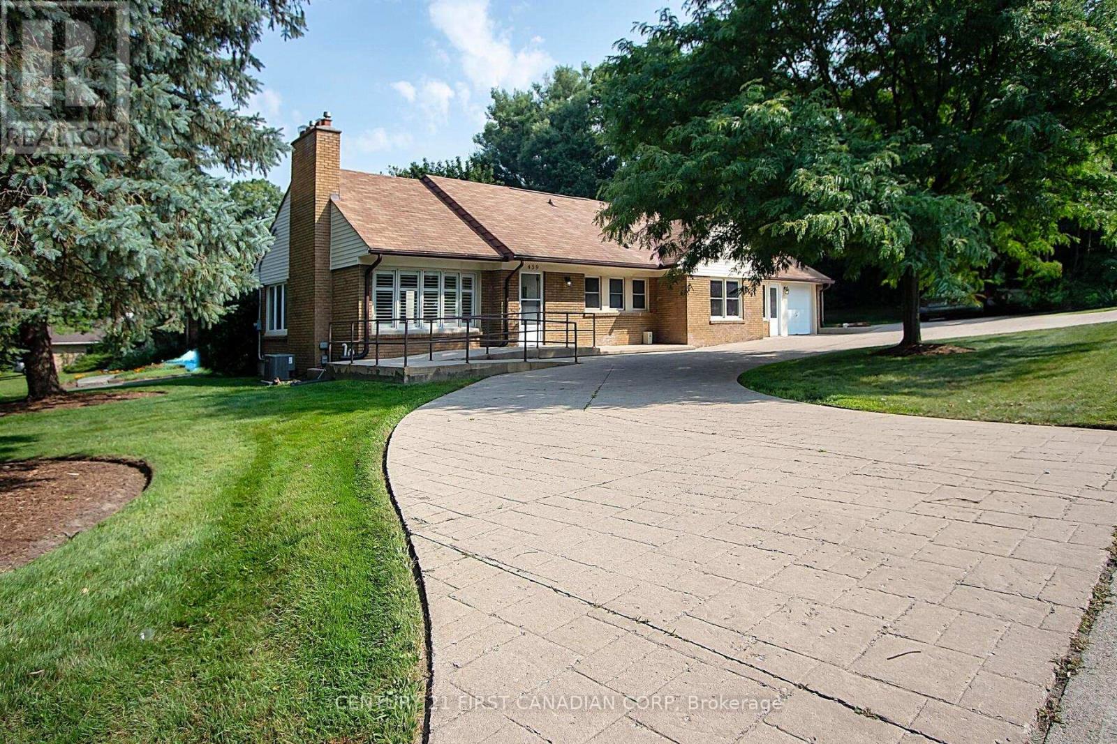 459 Riverside Drive, London North, Ontario  N5V 4Y8 - Photo 1 - X12331272