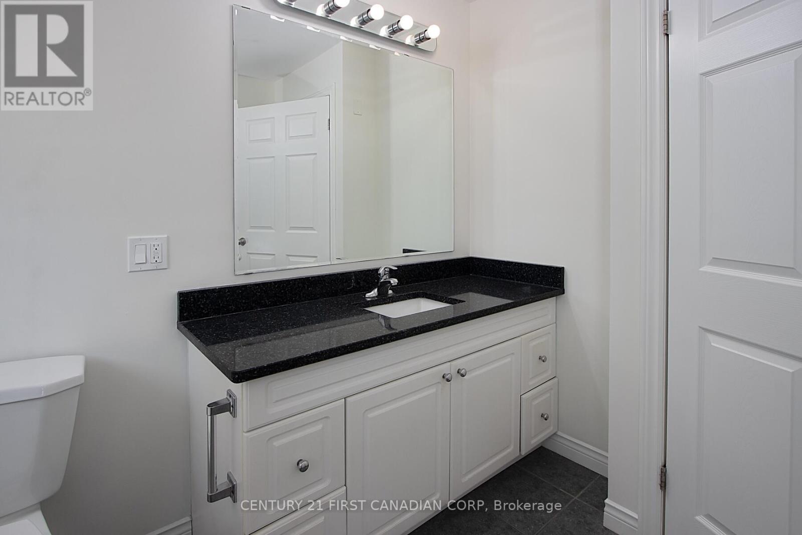 459 Riverside Drive, London North, Ontario  N5V 4Y8 - Photo 16 - X12331272