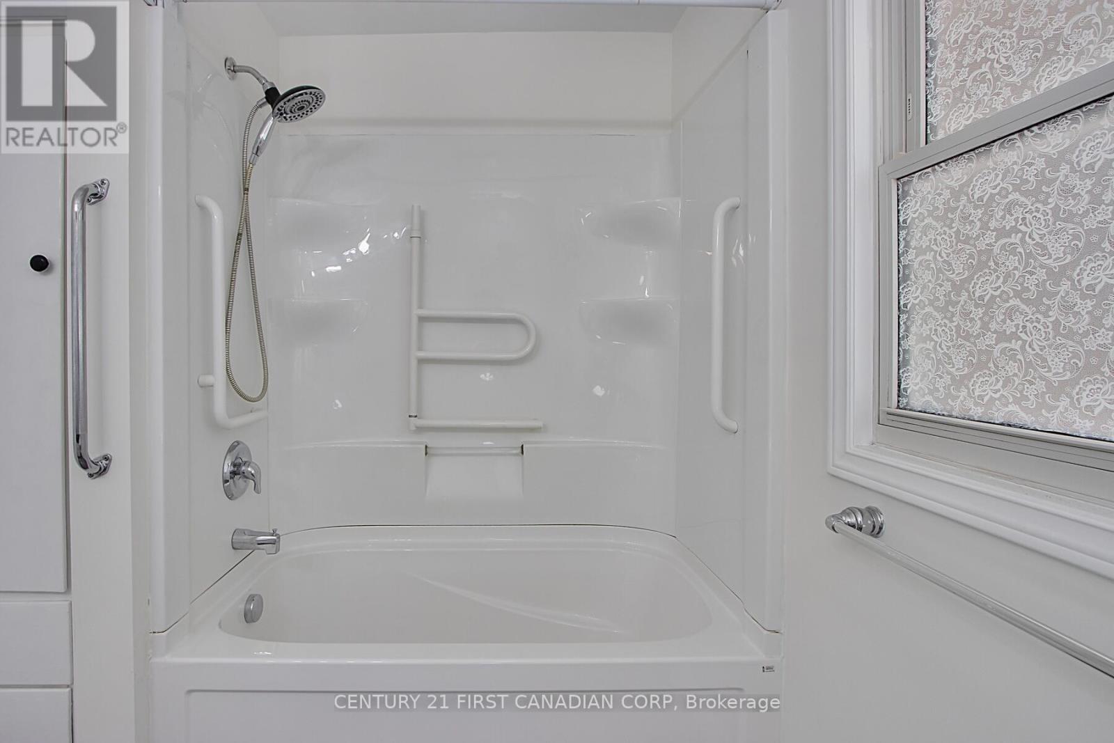 459 Riverside Drive, London North, Ontario  N5V 4Y8 - Photo 17 - X12331272