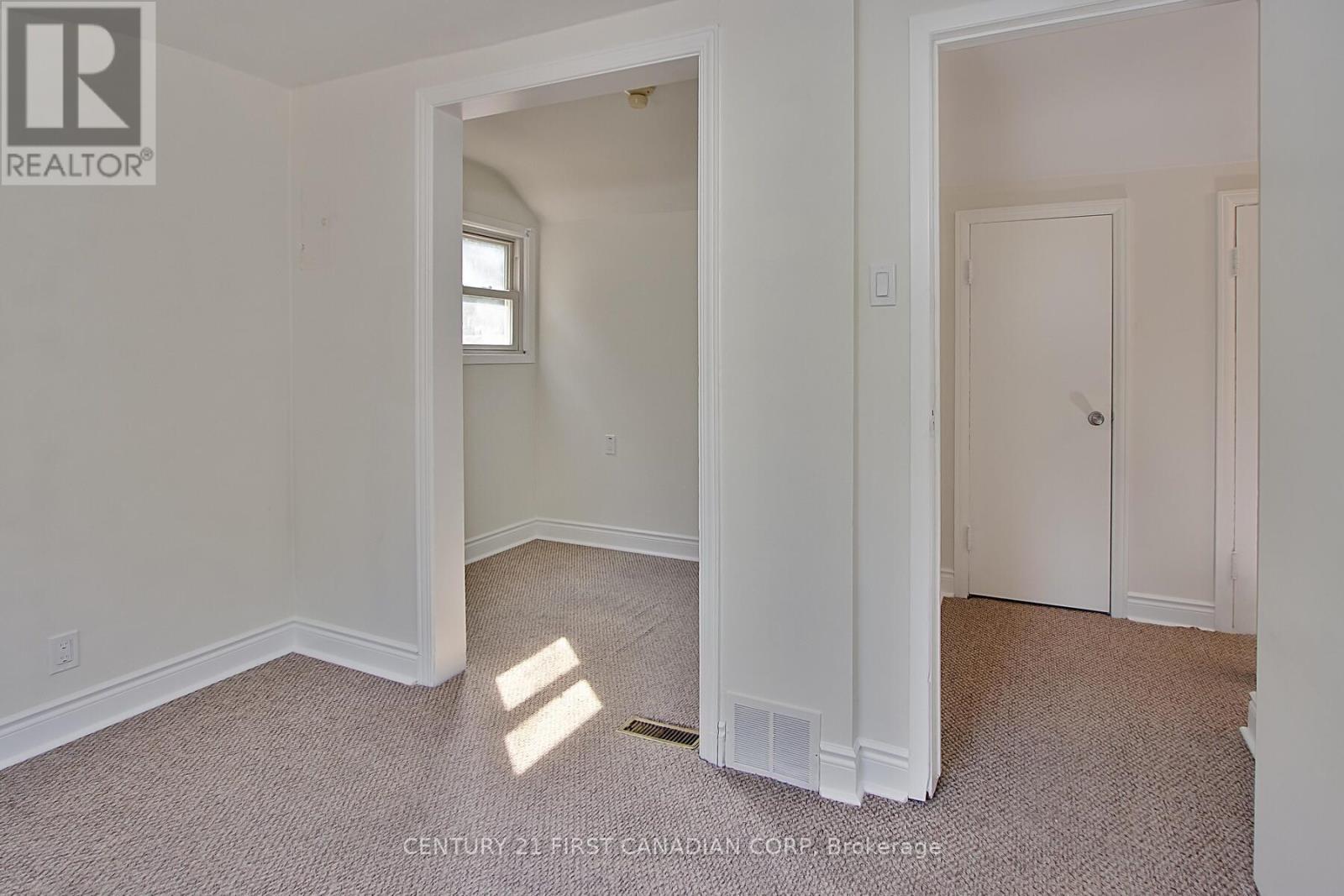 459 Riverside Drive, London North, Ontario  N5V 4Y8 - Photo 13 - X12331272