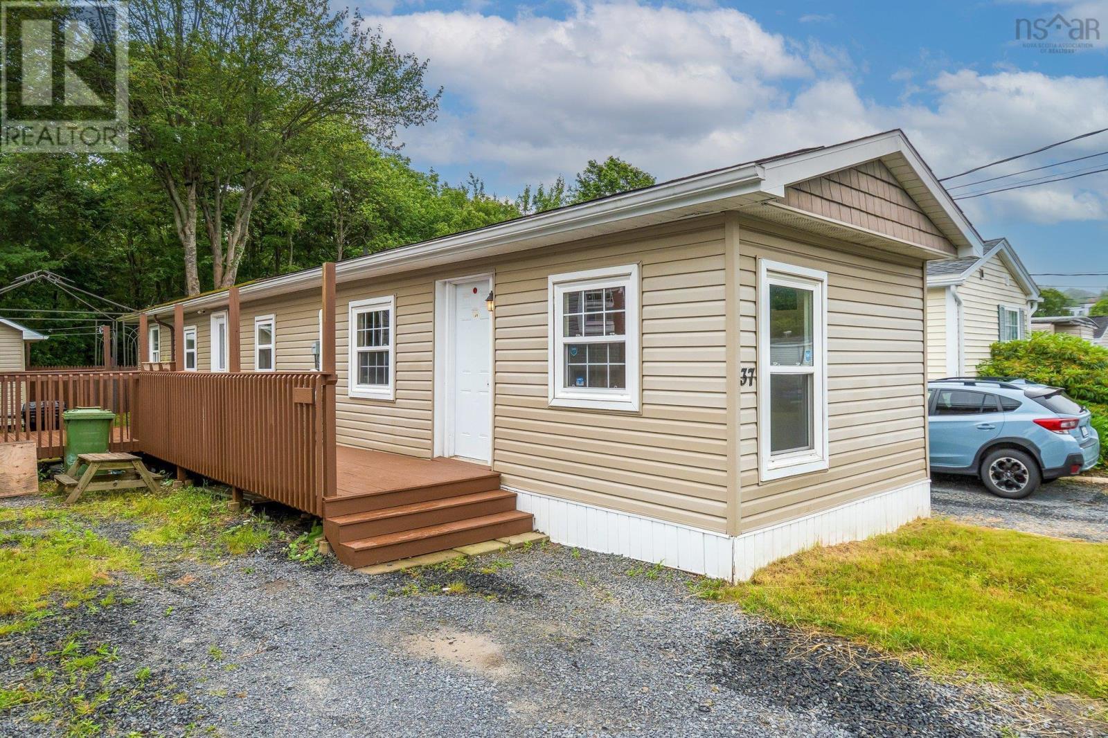 37 Bridget Avenue, Halifax, Nova Scotia  B3R 1H8 - Photo 6 - 202517120