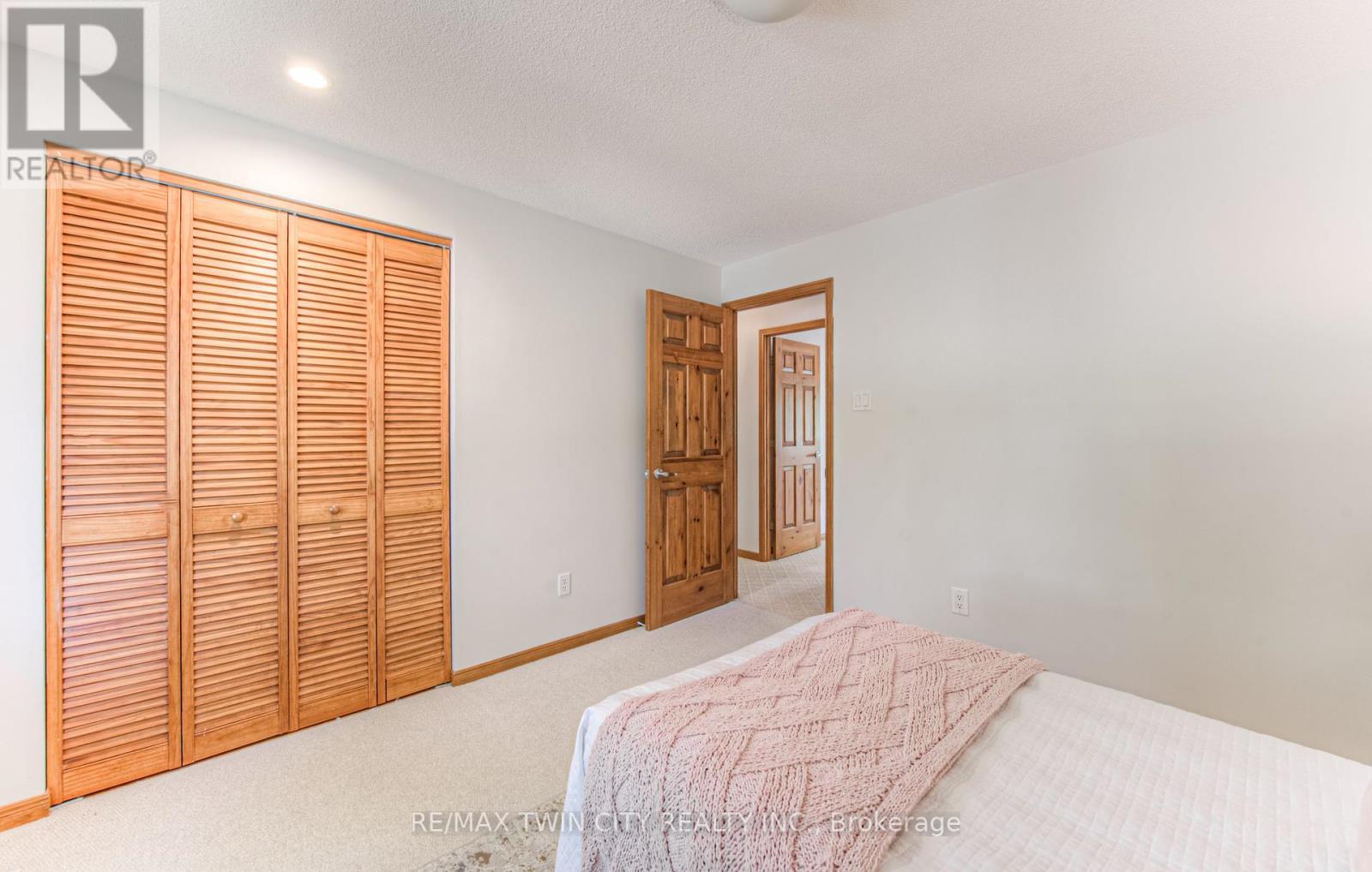 80 Morrison Road, Kitchener, Ontario  N2A 2W7 - Photo 20 - X12331261