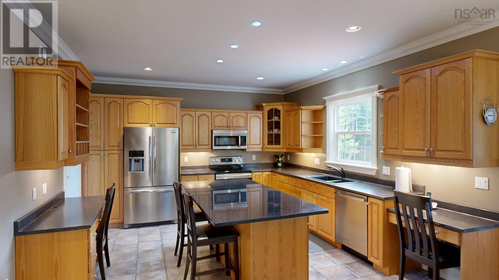 1387 Elise Victoria Drive, Windsor Junction, Nova Scotia  B2T 1V3 - Photo 3 - 202519986