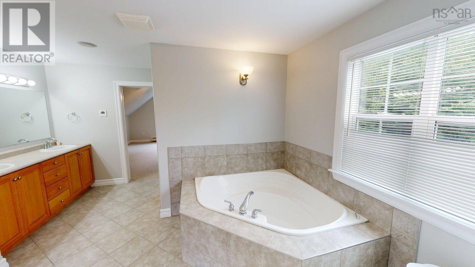 1387 Elise Victoria Drive, Windsor Junction, Nova Scotia  B2T 1V3 - Photo 32 - 202519986