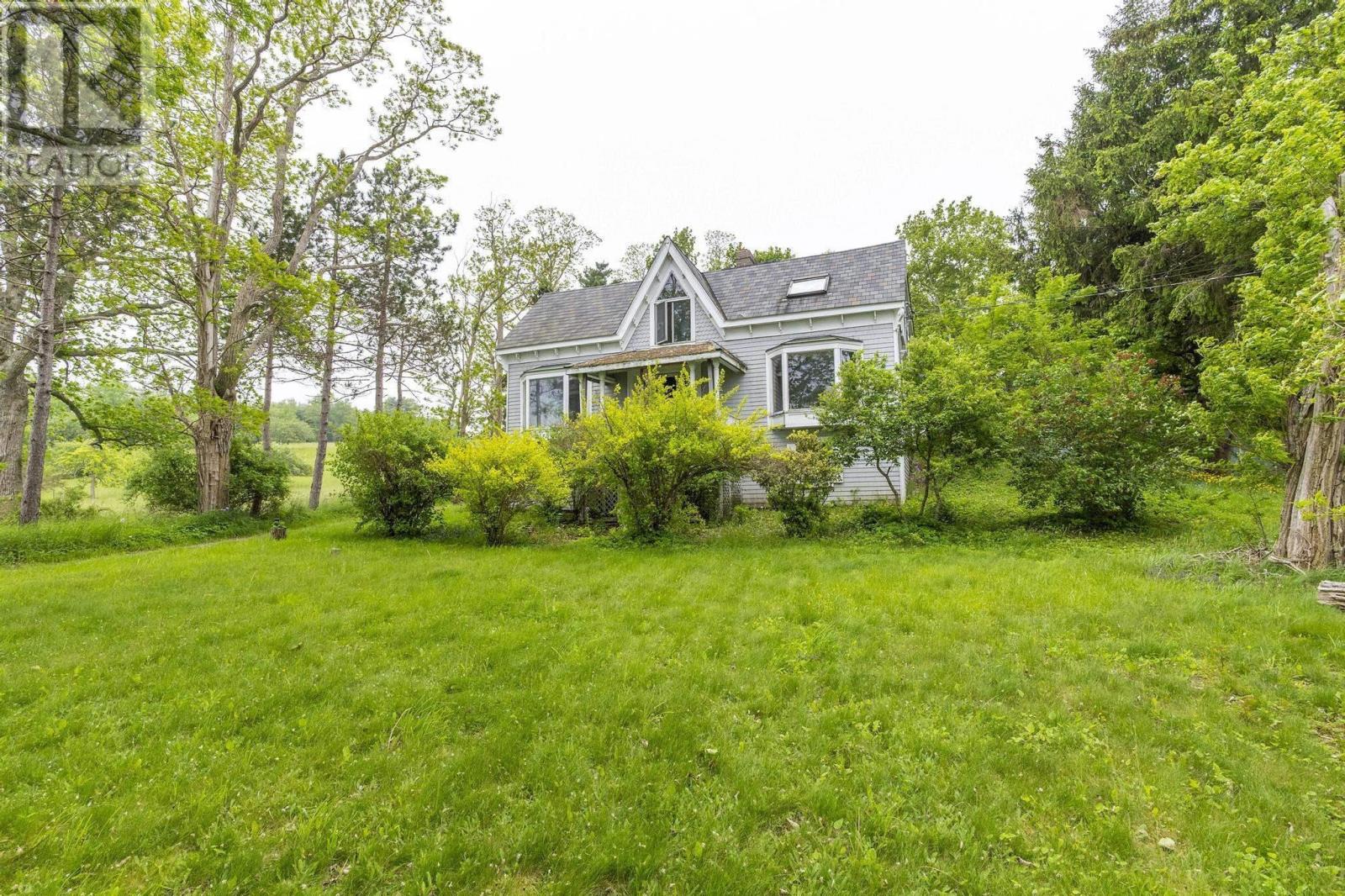 836 Main Street, Mahone Bay, Nova Scotia  B0J 2E0 - Photo 11 - 202514470