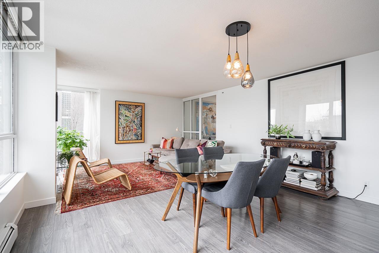 302 1228 Marinaside Crescent, Vancouver, British Columbia  V6Z 2W4 - Photo 3 - R3033947