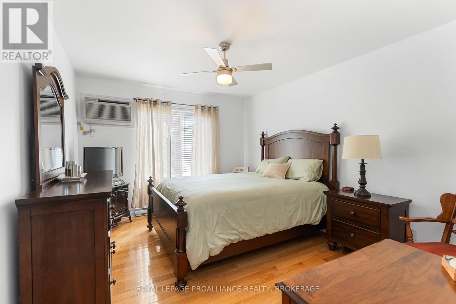 1102 - 237 Oak Street, Gananoque, Ontario  K7G 2R5 - Photo 15 - X12331415