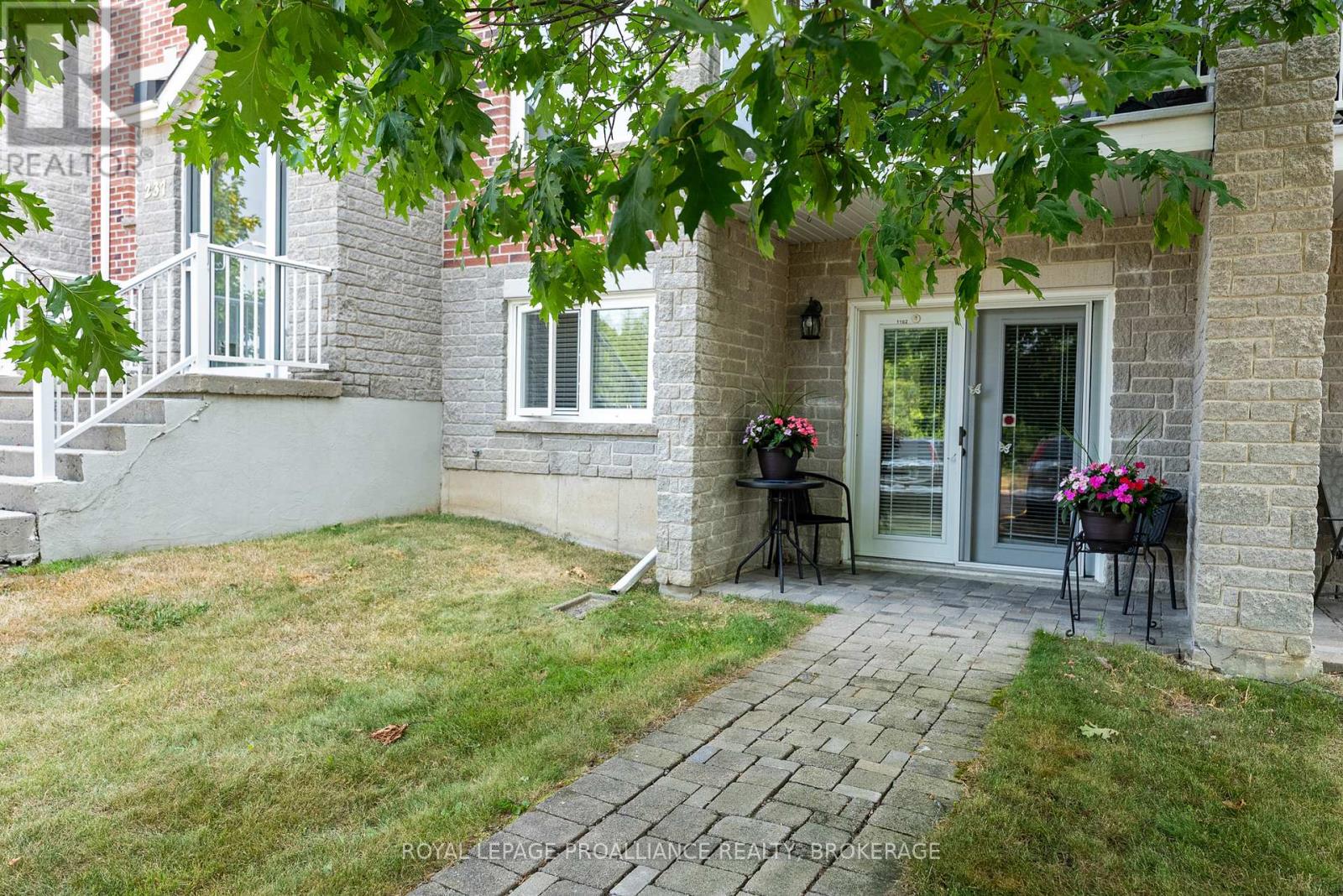 1102 - 237 Oak Street, Gananoque, Ontario  K7G 2R5 - Photo 3 - X12331415