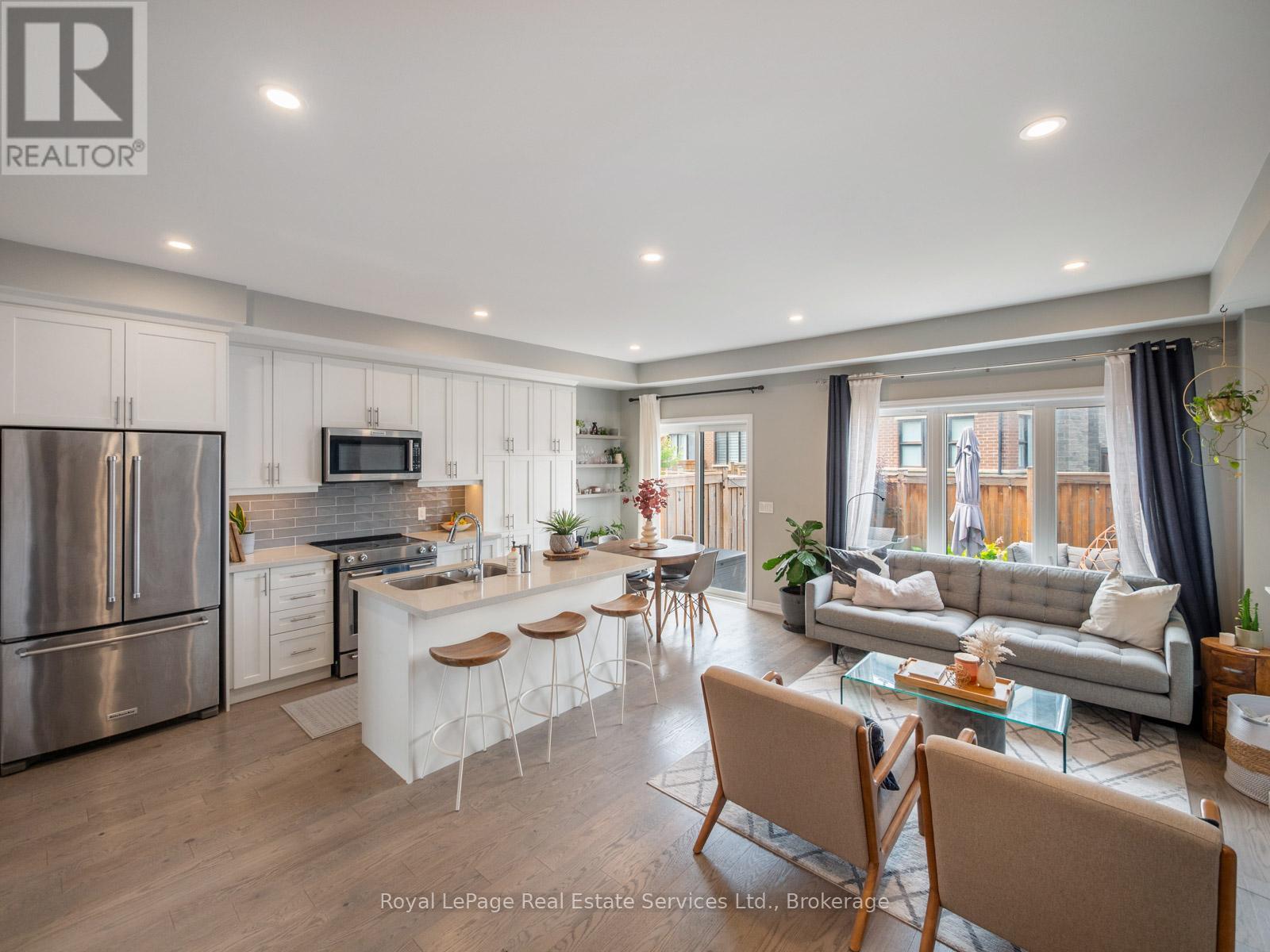 431 Athabasca Common, Oakville, Ontario  L6H 0R5 - Photo 8 - W12331446