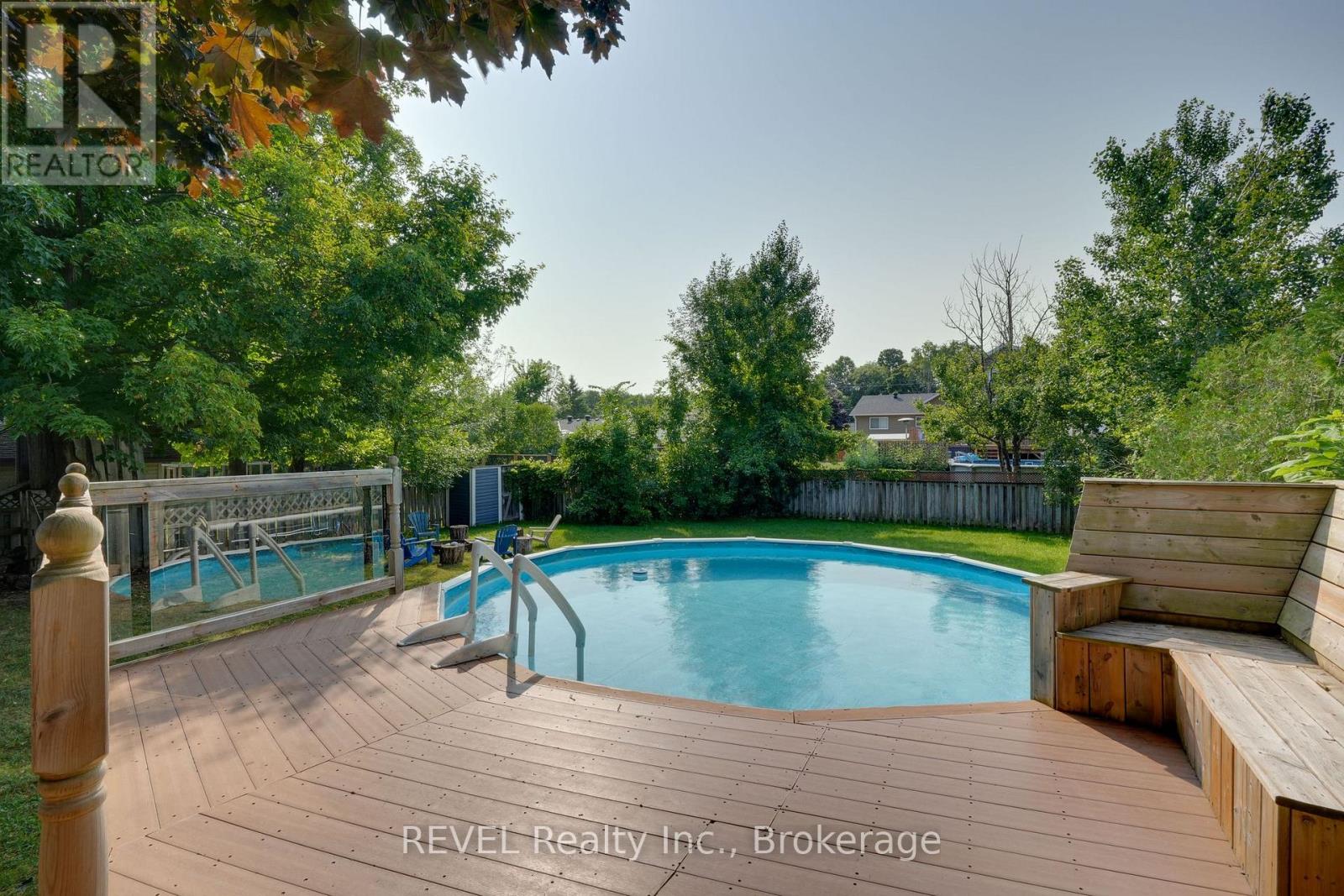 77 Bay Street, Tay, Ontario  L0K 2A0 - Photo 4 - S12331522