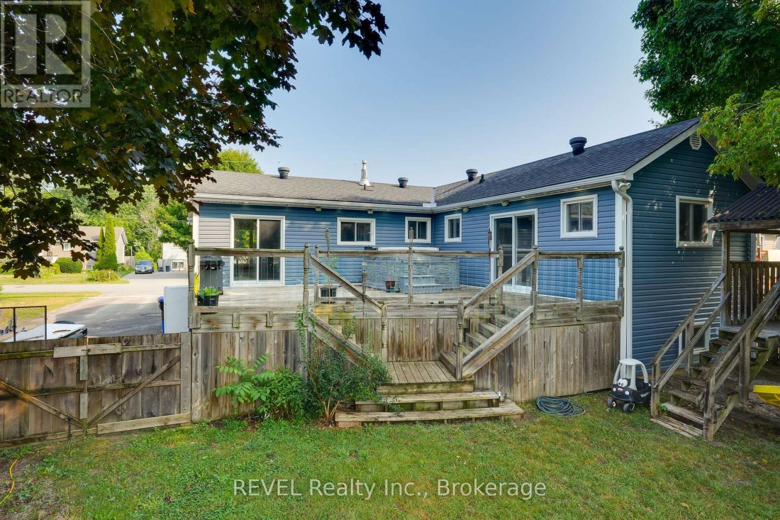 77 Bay Street, Tay, Ontario  L0K 2A0 - Photo 45 - S12331522