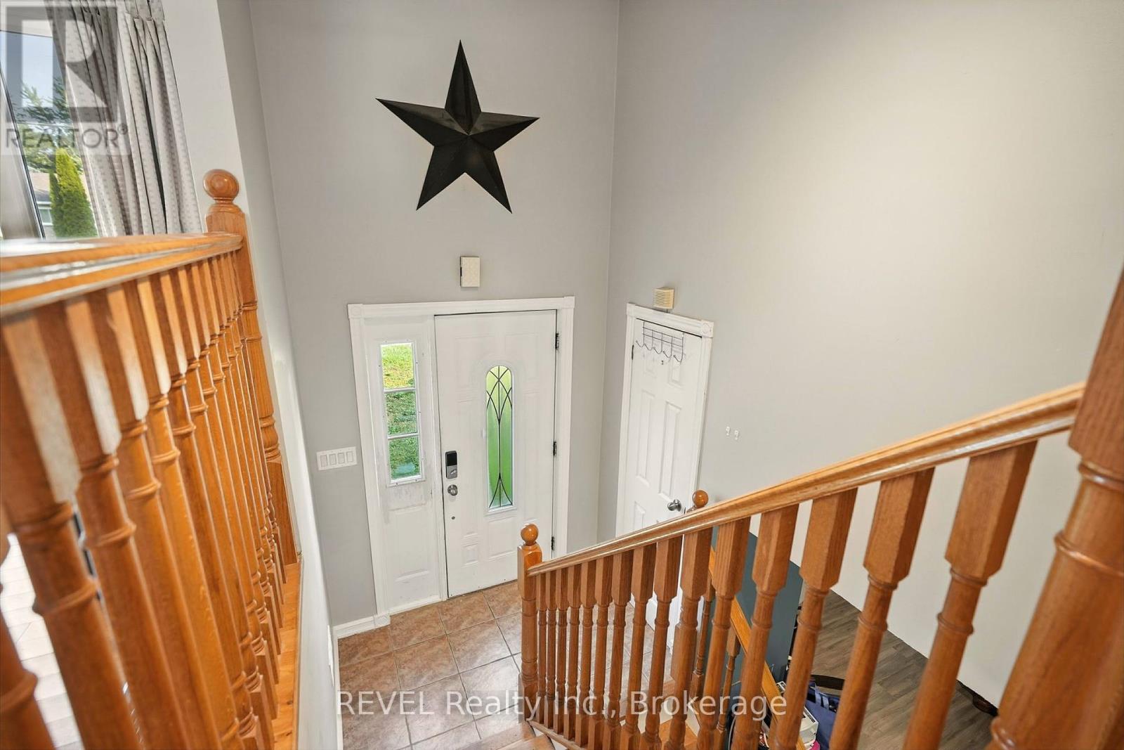 77 Bay Street, Tay, Ontario  L0K 2A0 - Photo 6 - S12331522