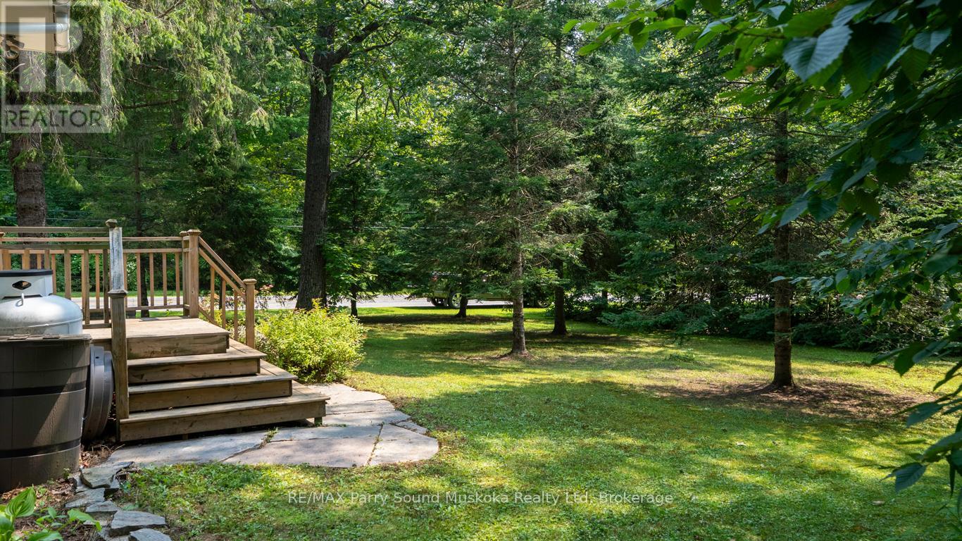 20 Sandy Plains Road, Seguin, Ontario  P2A 2W8 - Photo 6 - X12331471
