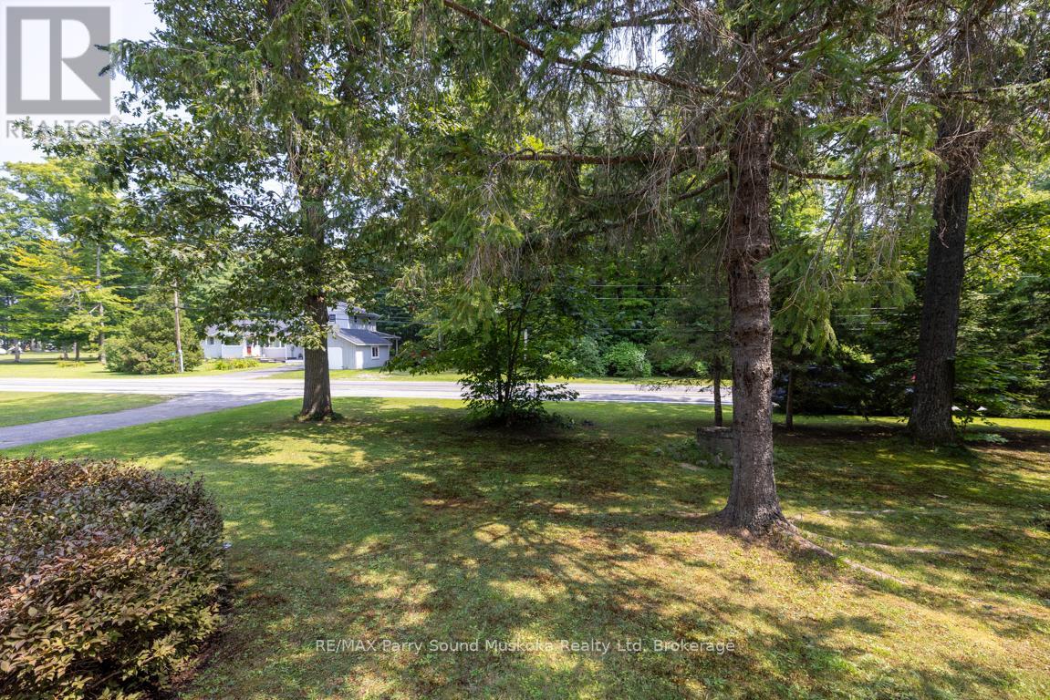 20 Sandy Plains Road, Seguin, Ontario  P2A 2W8 - Photo 7 - X12331471