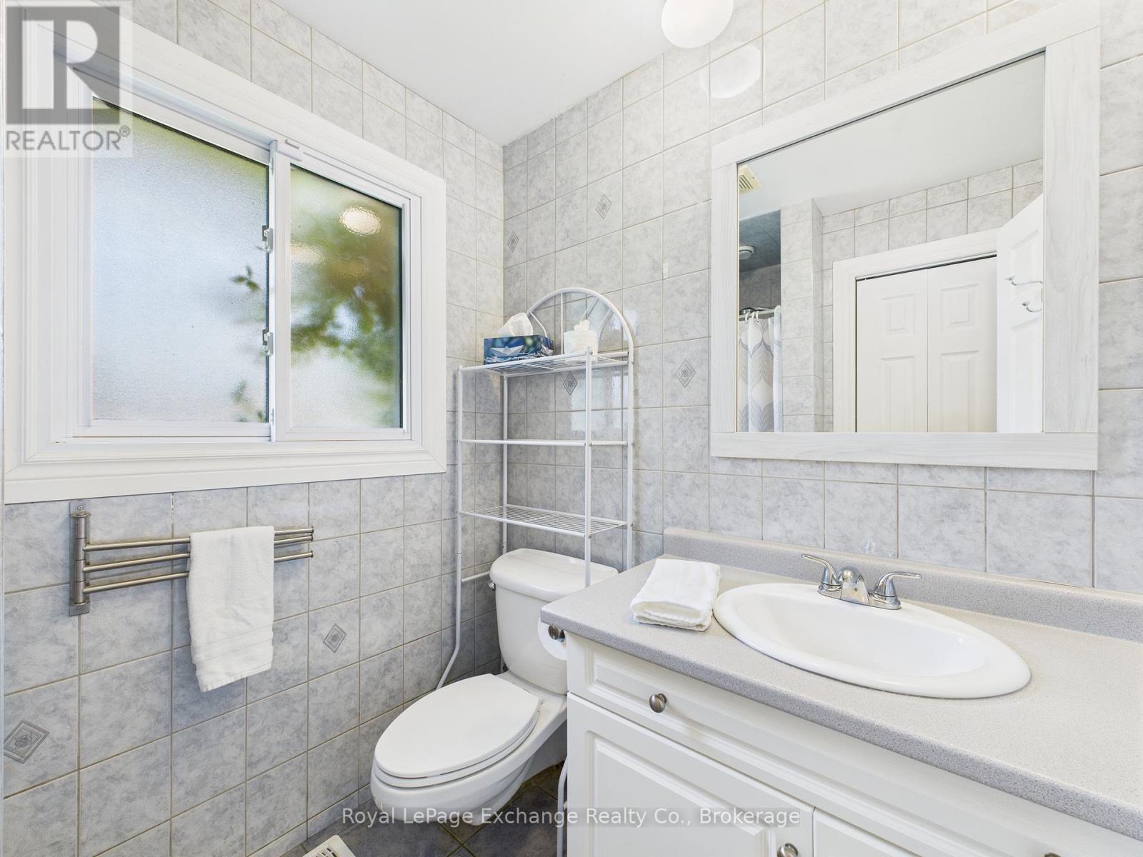 176 Diagonal Road, North Huron, Ontario  N0G 2W0 - Photo 13 - X12331519