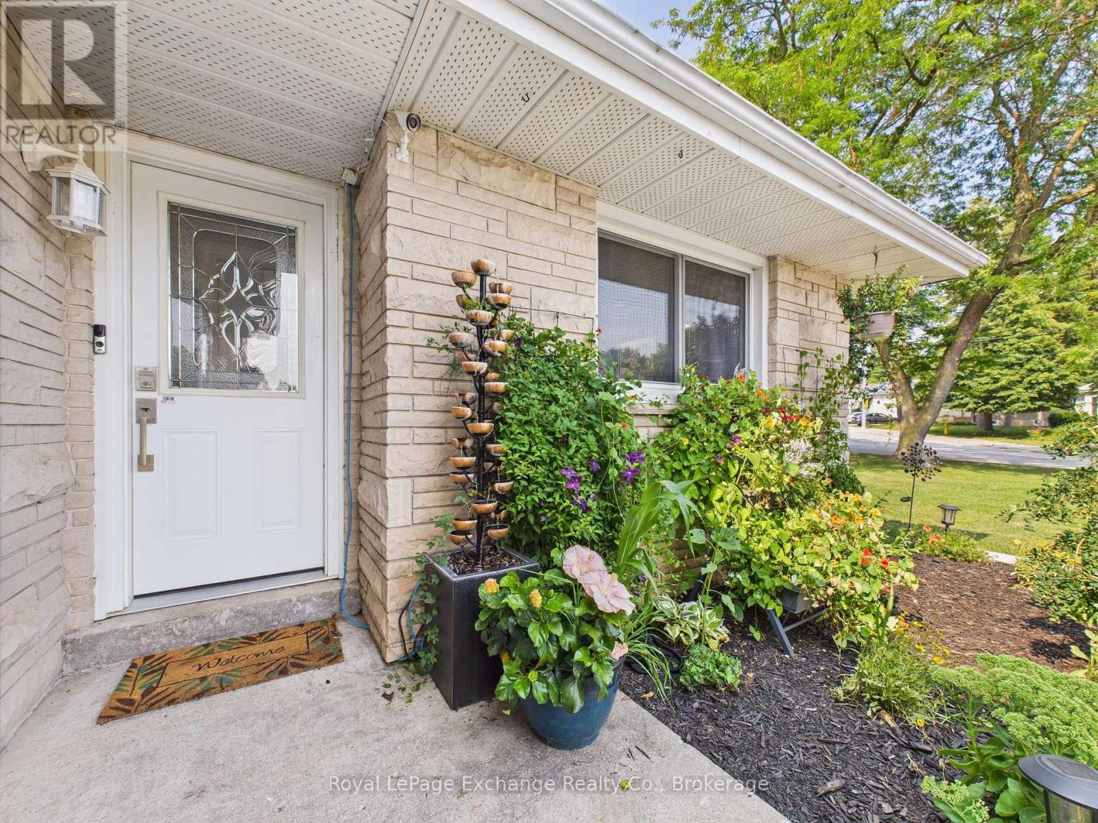 176 Diagonal Road, North Huron, Ontario  N0G 2W0 - Photo 3 - X12331519