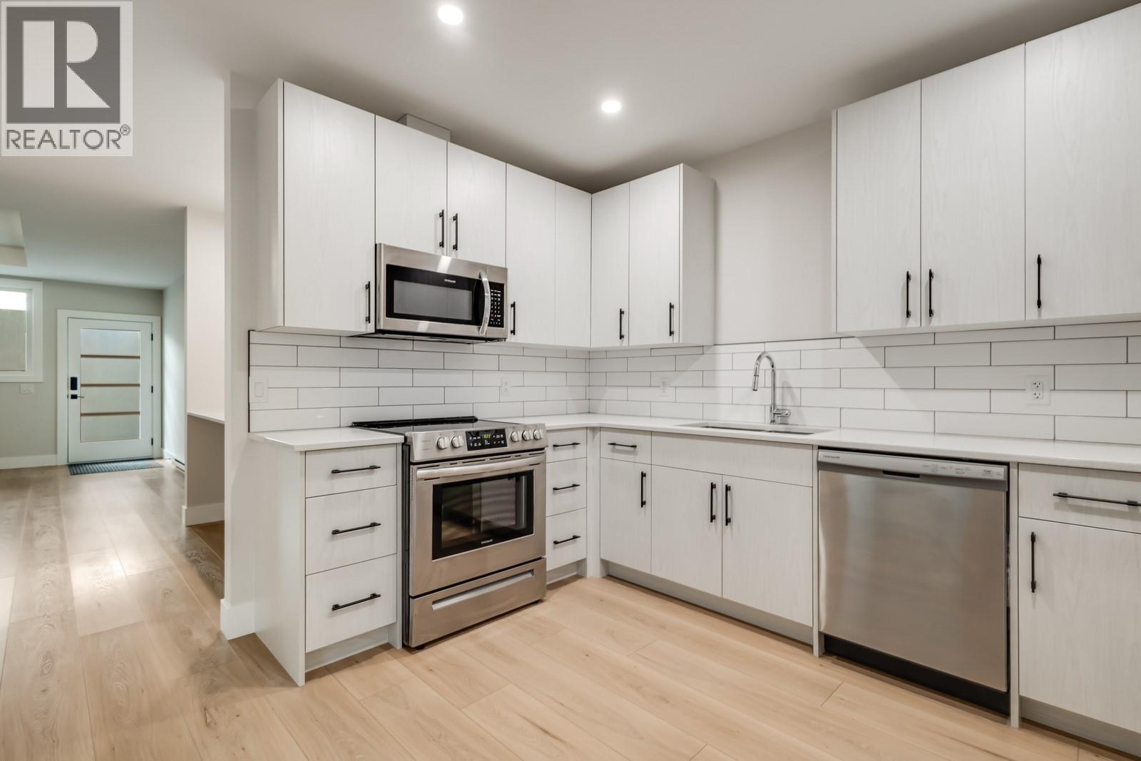 2834 Canyon Crest Drive West Kelowna Photo 40