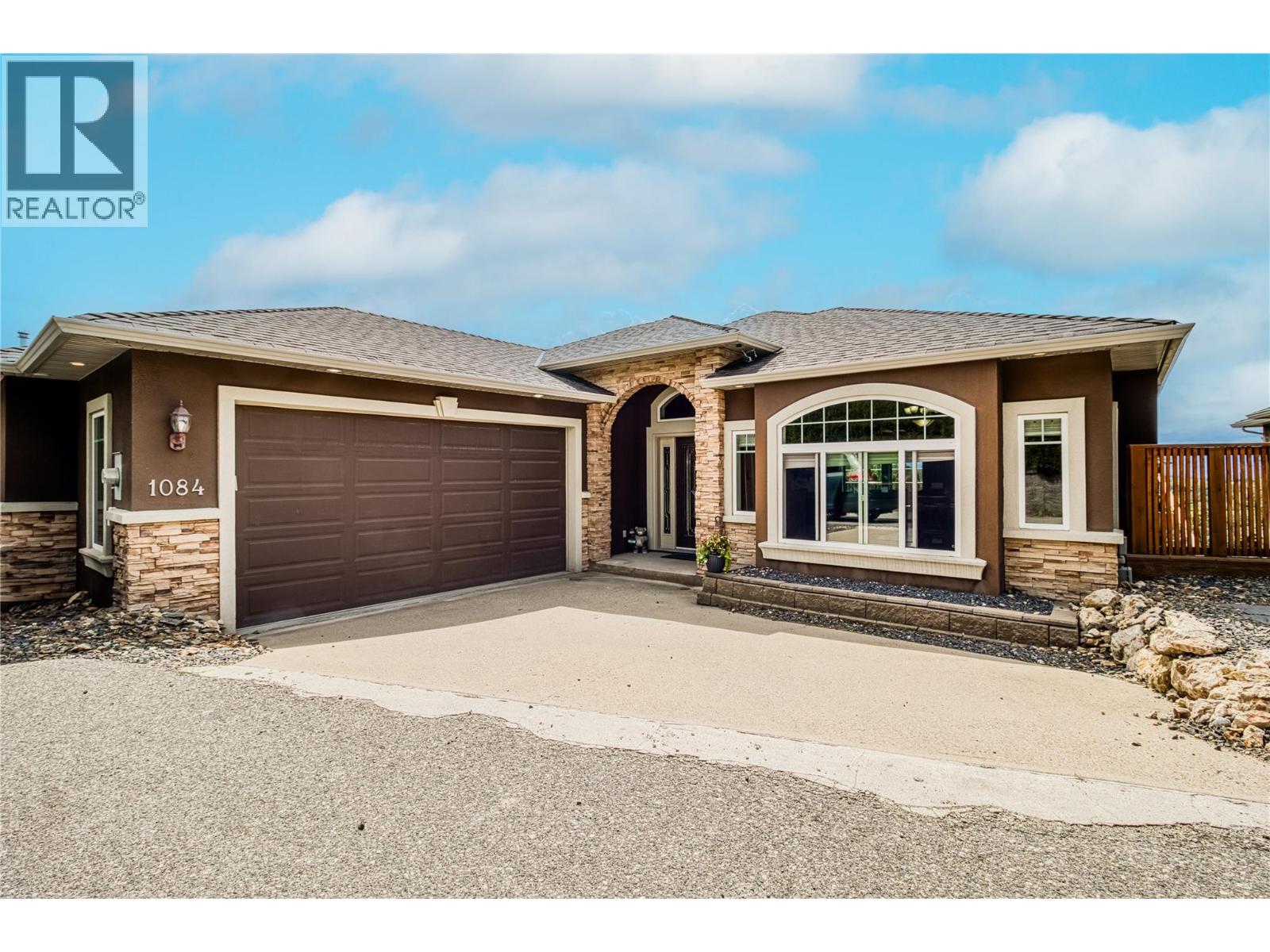 1084 Hume Avenue, Kelowna, British Columbia