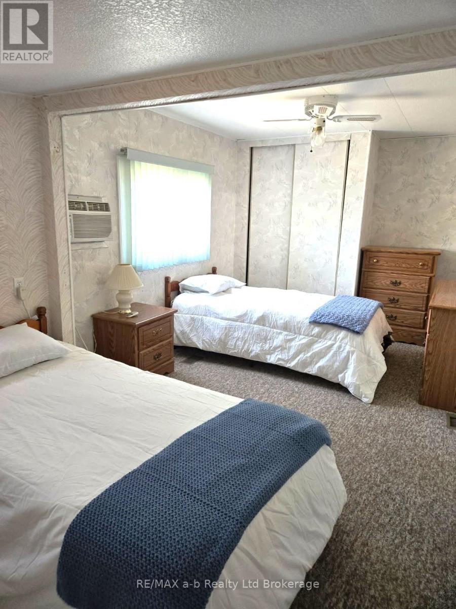 8 Third Street, Norfolk (Courtland), Ontario  N4B 2W6 - Photo 25 - X12331445
