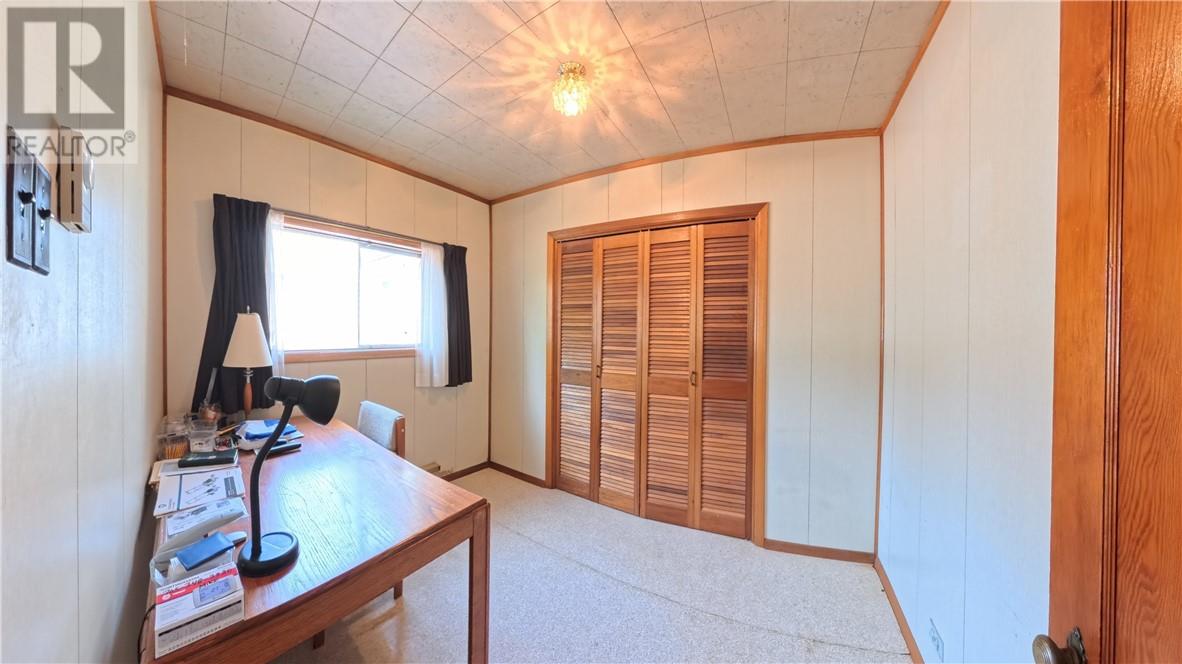 40 Robinson Street W, Little Current, Ontario  P0P 1K0 - Photo 17 - 2123825