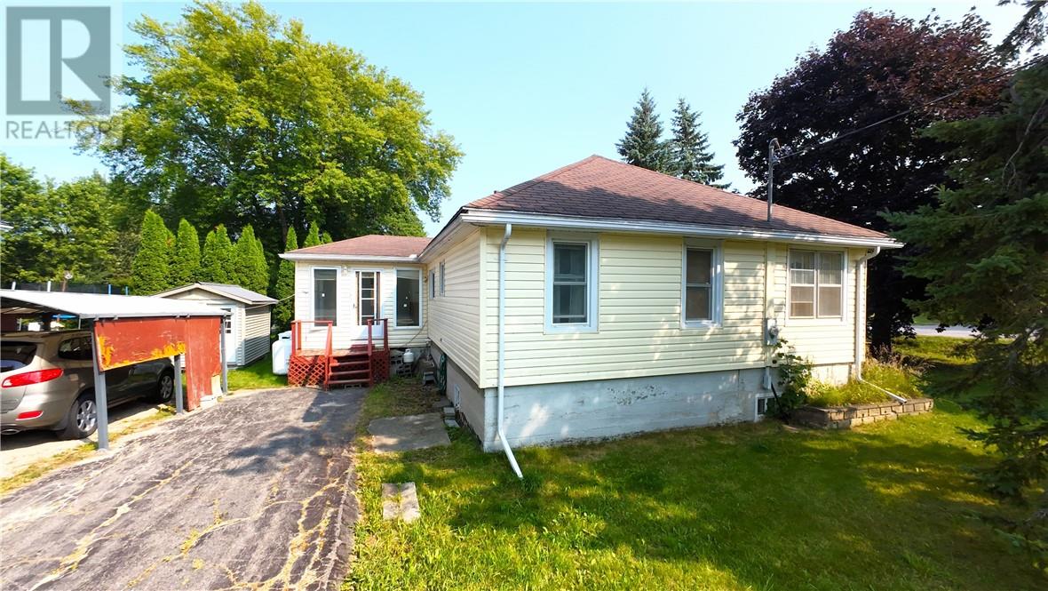 40 Robinson Street W, Little Current, Ontario  P0P 1K0 - Photo 31 - 2123825