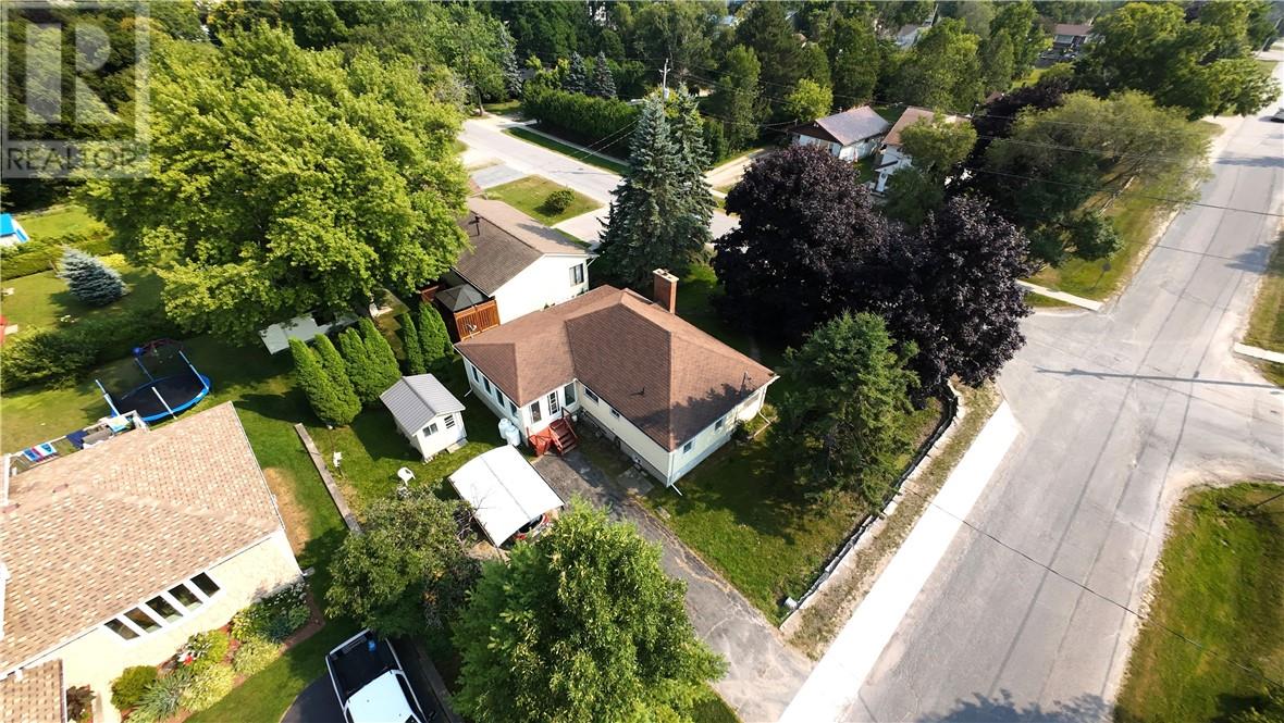 40 Robinson Street W, Little Current, Ontario  P0P 1K0 - Photo 34 - 2123825