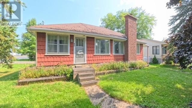 40 Robinson Street W, Little Current, Ontario  P0P 1K0 - Photo 39 - 2123825